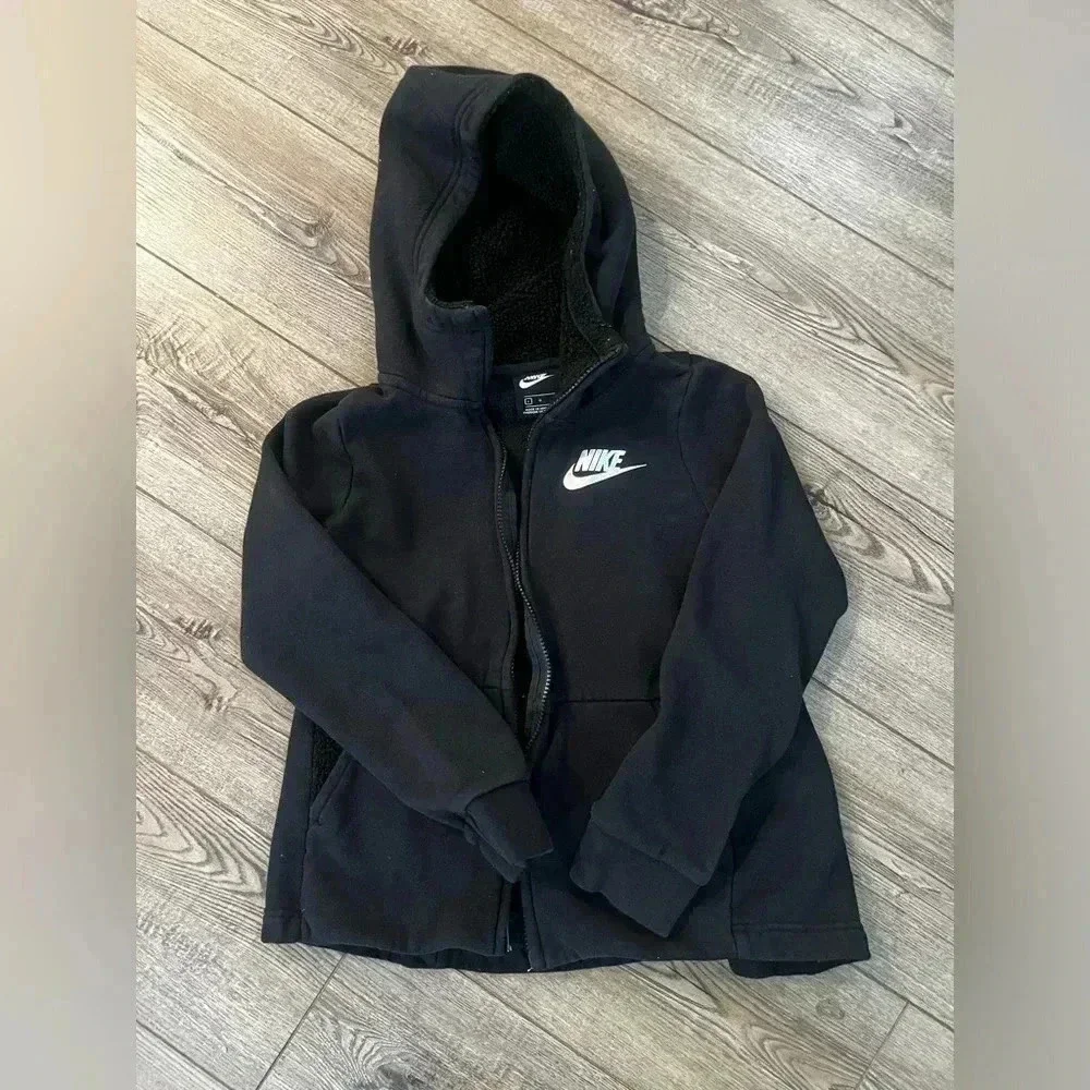 Nike large kids zip up hoodie